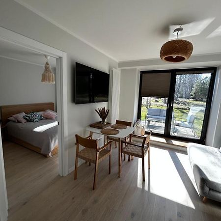 Albatross Getaway By The Sea, Spa And Forest With A Terrace Ķesterciems Exterior foto