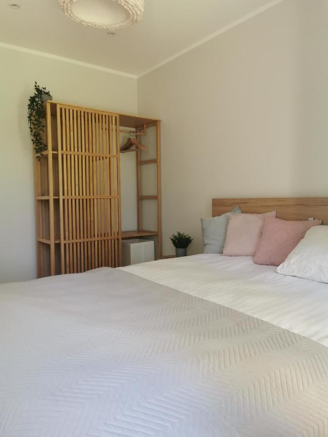 Albatross Getaway By The Sea, Spa And Forest With A Terrace Ķesterciems Exterior foto